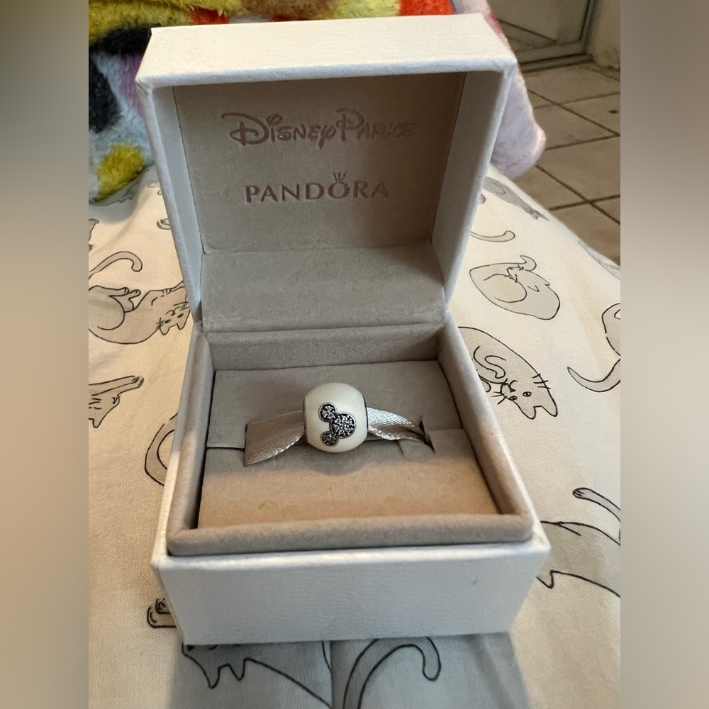 Disney Parks Pandora I Love Mickey Charm with box